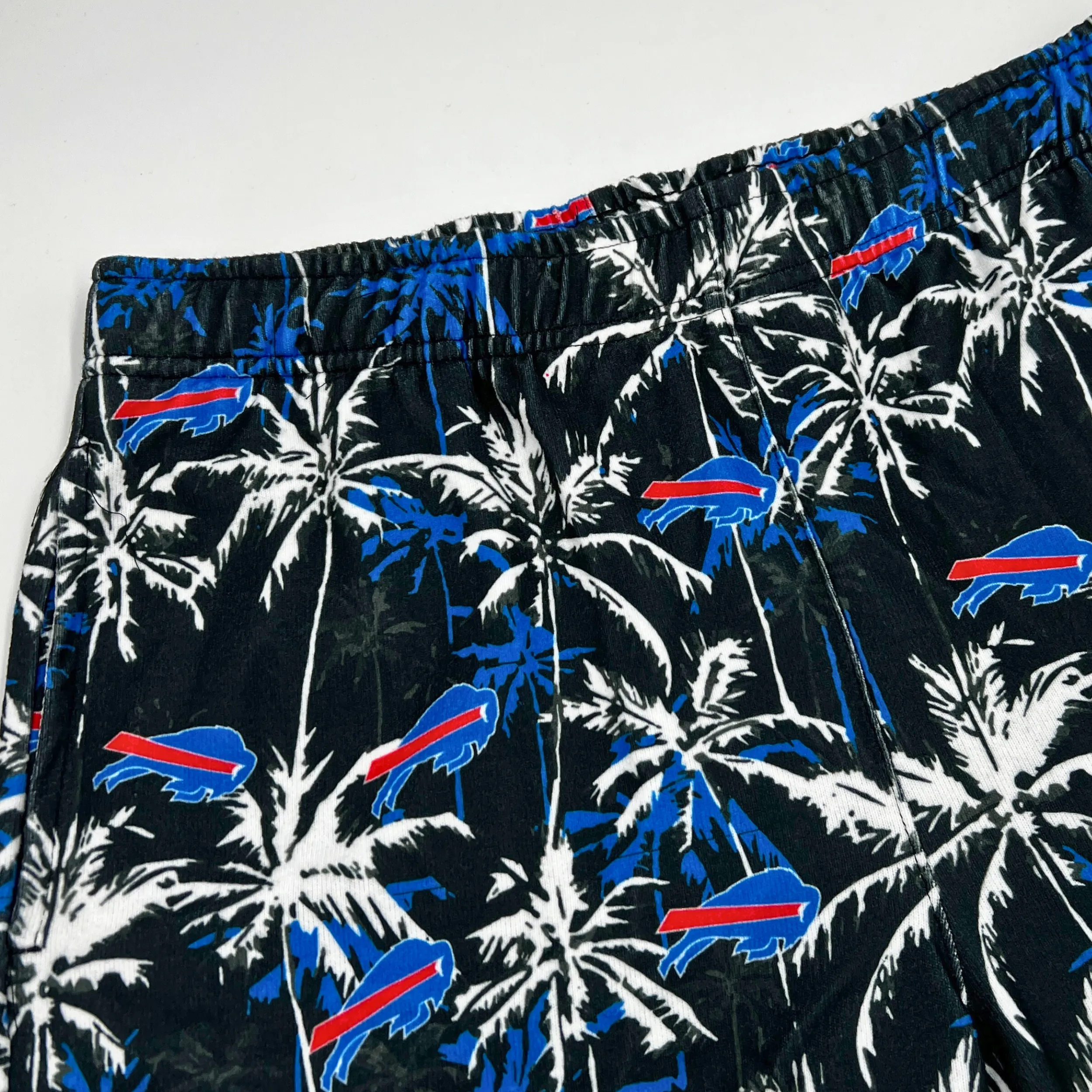 Buffalo Bills Midnight Palm Tree Lightweight Shorts