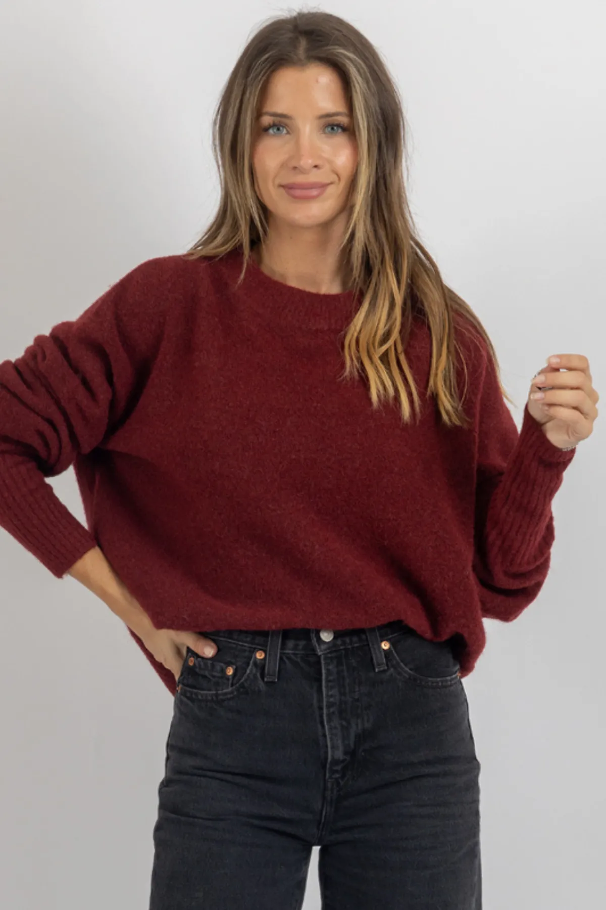 CLARA BURGUNDY SWEATER