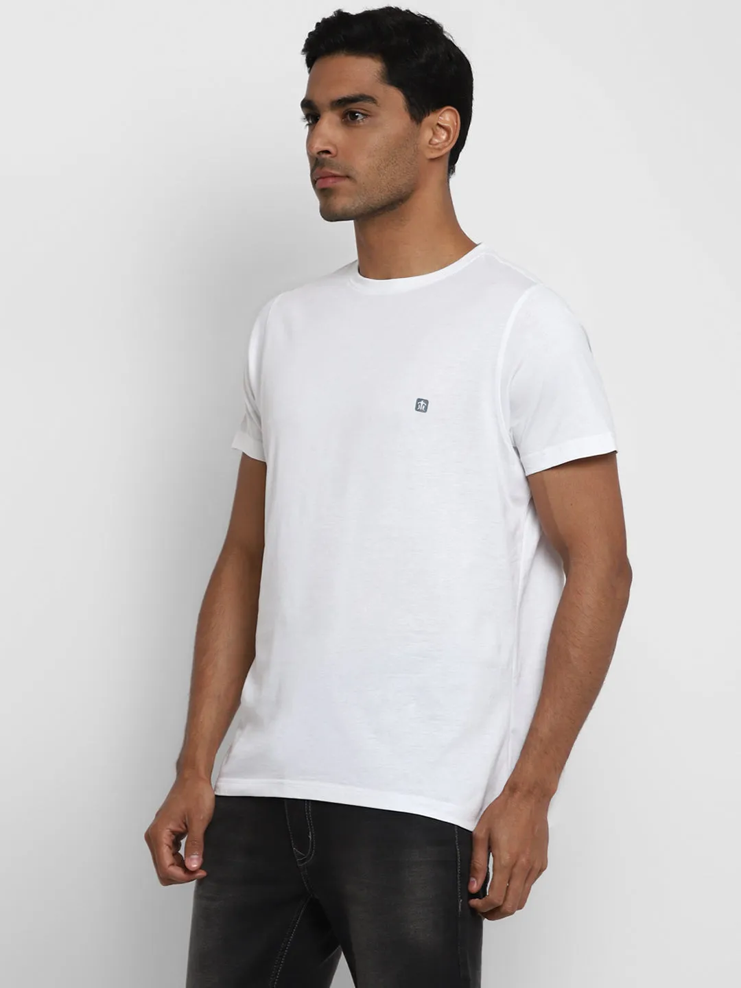 Turtle Men Essentials White Solid Round Neck T-Shirts