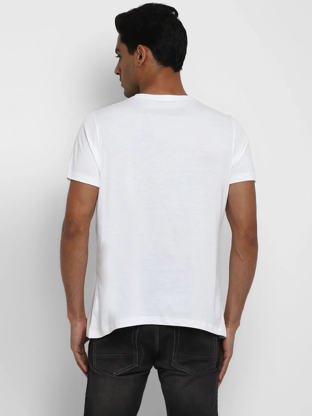 Turtle Men Essentials White Solid Round Neck T-Shirts